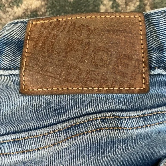 Tommy Hilfiger Jeans - Picture 8 of 9